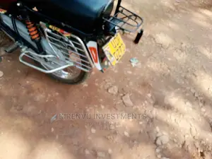 Bajaj Boxer 2011 Red