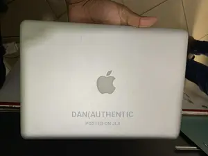 Laptop Apple MacBook Pro 4GB Intel Core I5 HDD 500GB