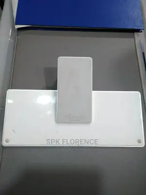 Apple Keyboard