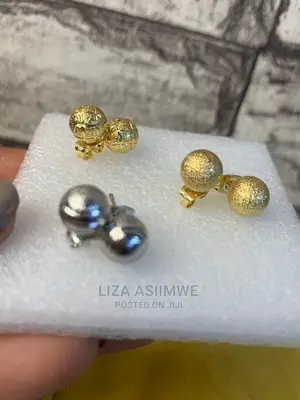 Simple Earpins Available