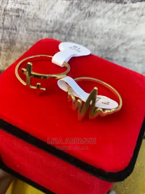Classy and Simple Rings Available