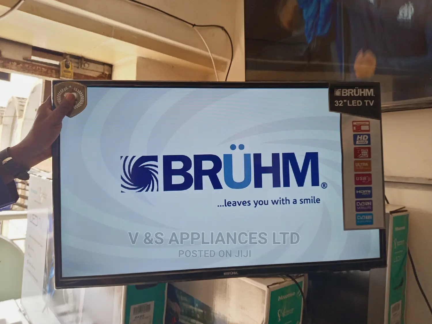 32 Bruhm LED TV