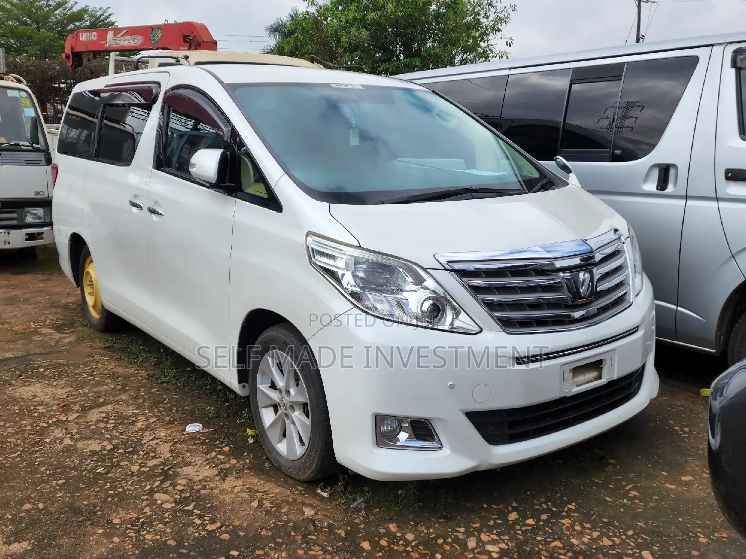 Toyota Alphard 2014 White