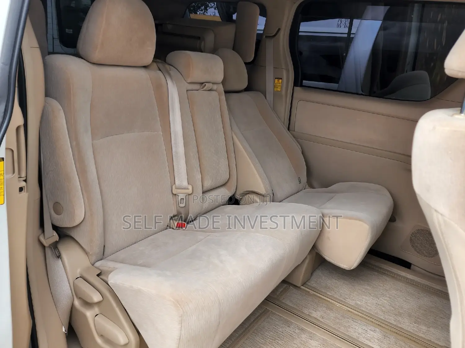 Toyota Alphard 2014 White
