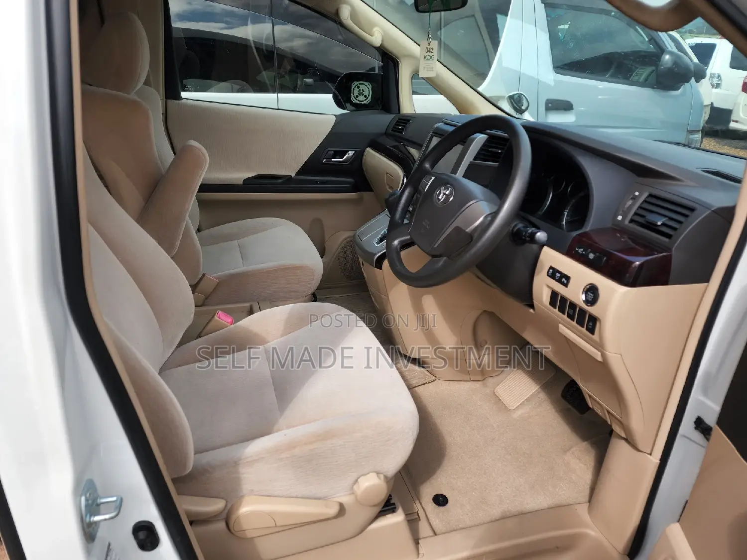 Toyota Alphard 2014 White
