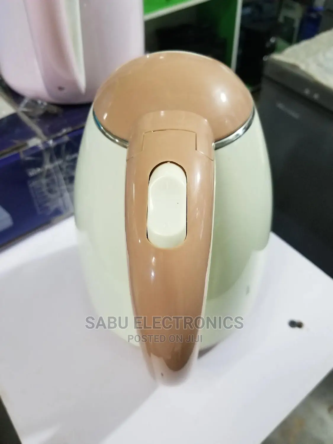 Scarlett Electric Pacoletetor