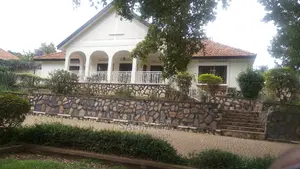4bdrm Bungalow in Kololo Property, Central Division for Rent