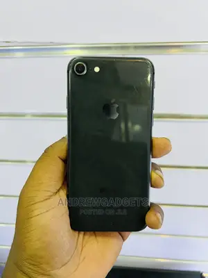 Apple iPhone 8 64 GB Black