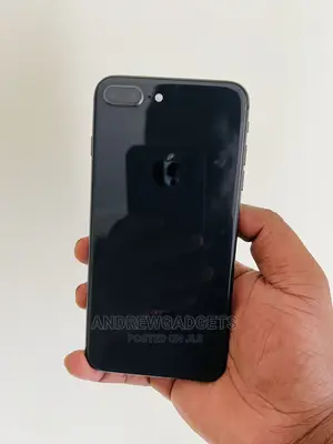Apple iPhone 8 Plus 64 GB Black