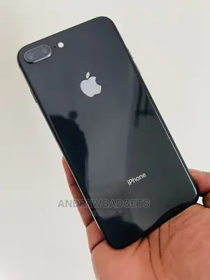 Apple iPhone 8 Plus 64 GB Black
