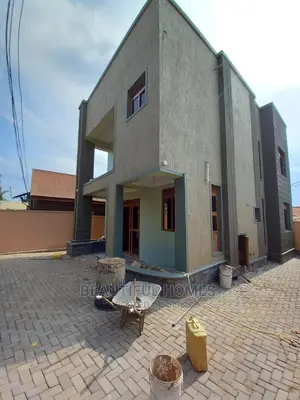 Furnished 4bdrm Maisonette in Kyanja, Central Division for Sale