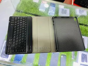 Universal Smart Keyboard and Case