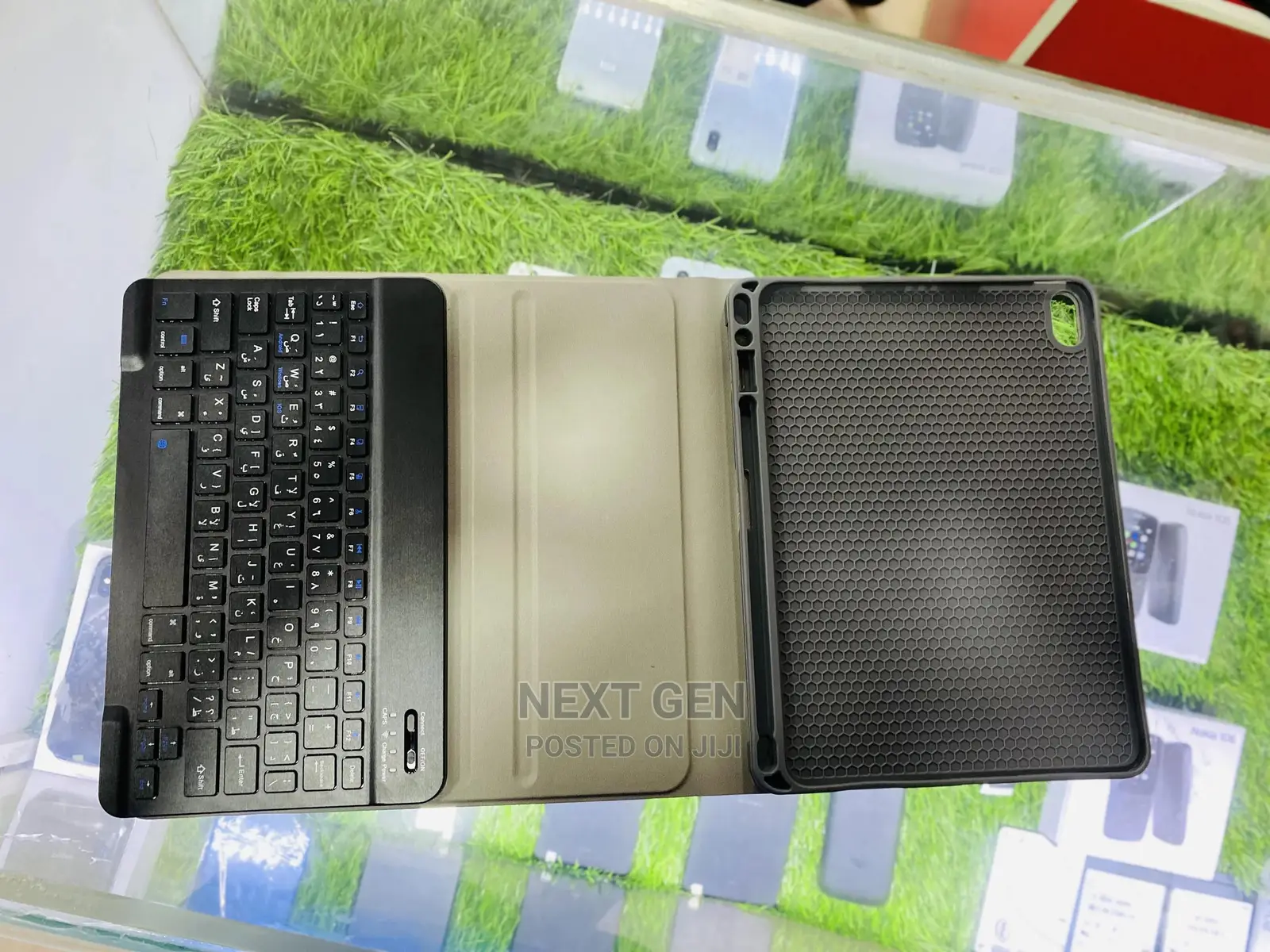 Universal Smart Keyboard and Case