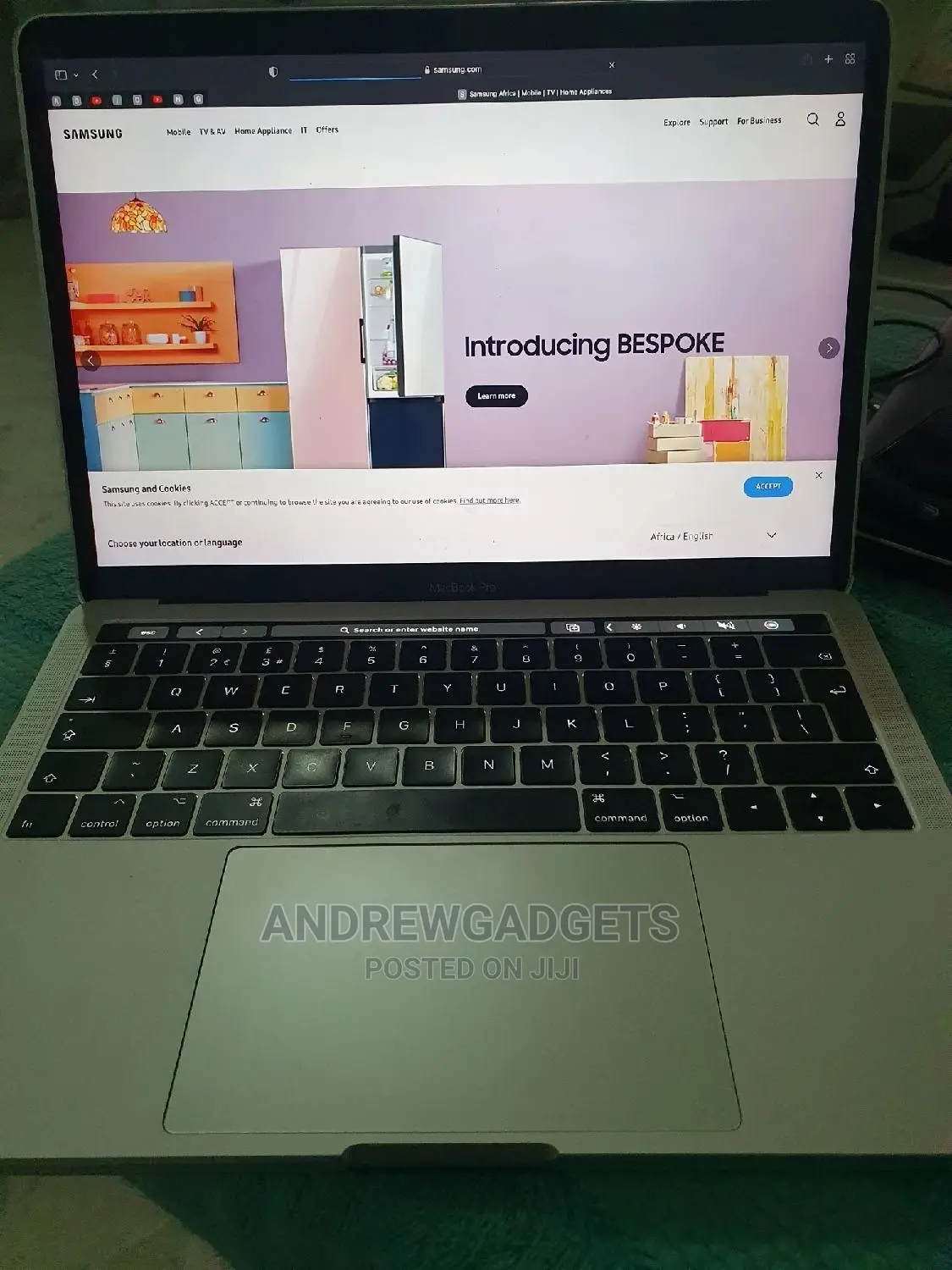 Laptop Apple MacBook Pro 2017 8GB Intel Core i5 SSD 512GB