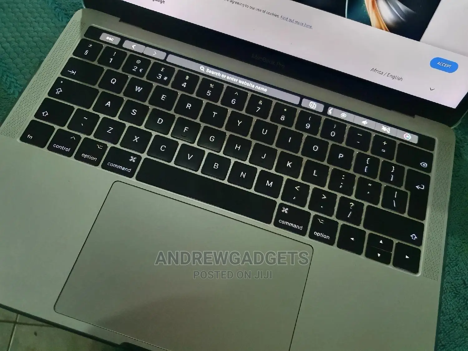 Laptop Apple MacBook Pro 2017 8GB Intel Core i5 SSD 512GB