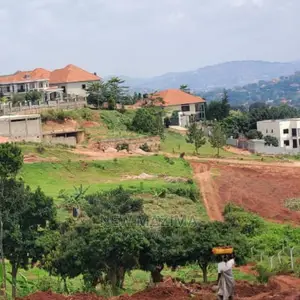 20 Decim Plots With Clear Lake View Onsale Bwebajja Ntebe Rd