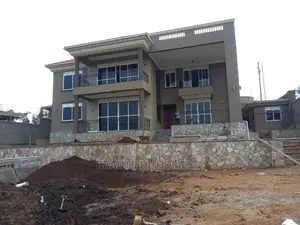 Furnished 6bdrm House in Munyonyo Corporate, Makindye for Sale