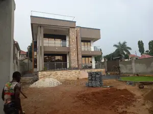 Furnished 6bdrm Mansion in Munyonyo, Makindye for Sale