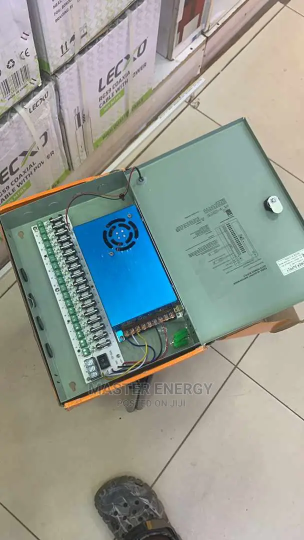 20a Fused Power Supply ✓