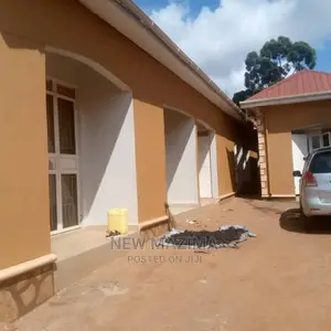 9bdrm House in Zana Ntebe Rd, Central Division for Sale