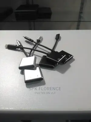 USB Type-C Female to 8- Pin Lightning Male Converter