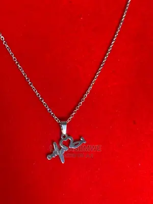 Lady’S Simple Necklaces Available