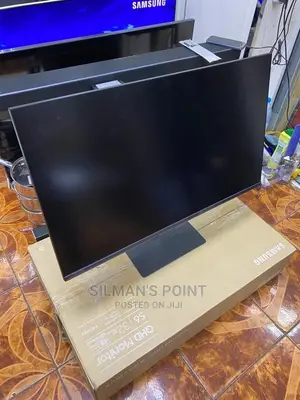 Samsung 32" S6 Smart Monitor