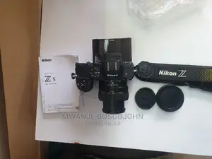 Nikon Mirrorless Z5