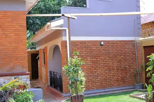4bdrm House in Kulambiro, Central Division for Sale