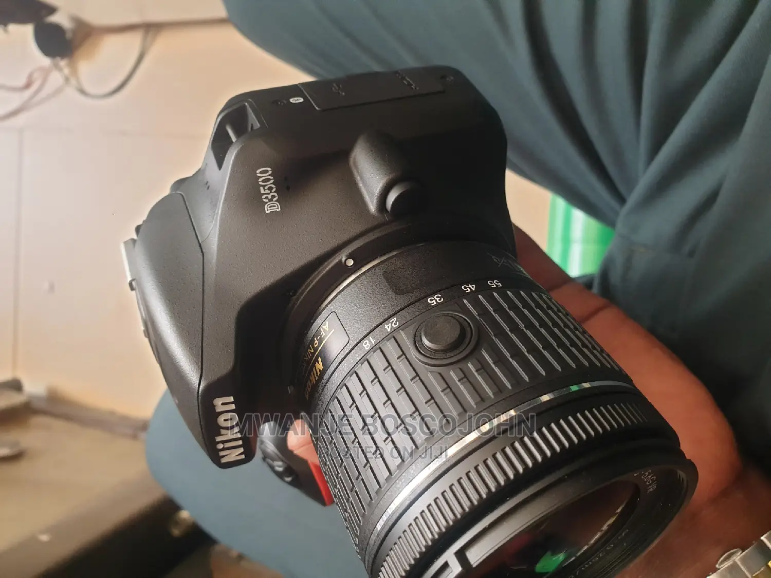 Nikon D3500