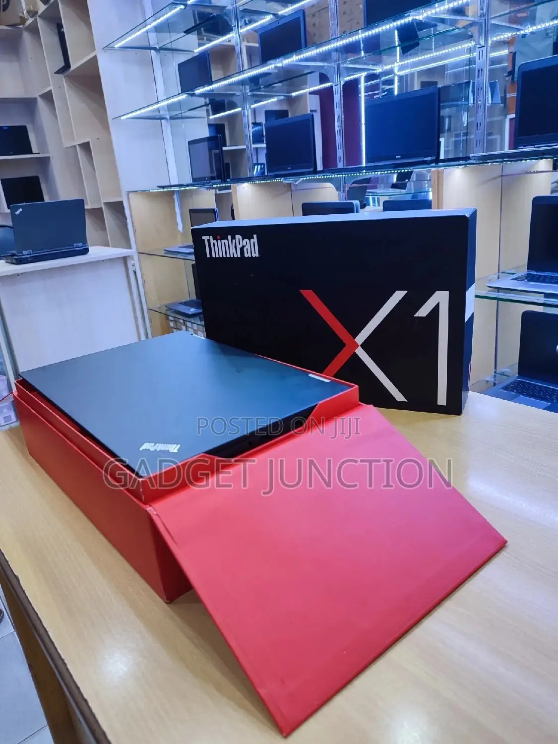 New Laptop Lenovo Thinkpad X1 Yoga 16GB Intel Core I7 SSD 512GB
