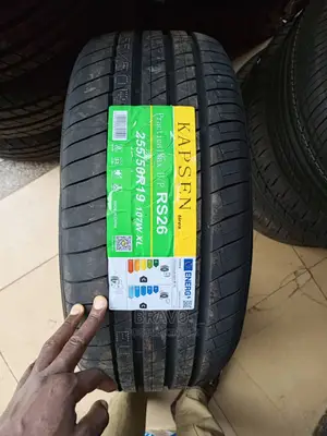255/50 R19 Kapsen