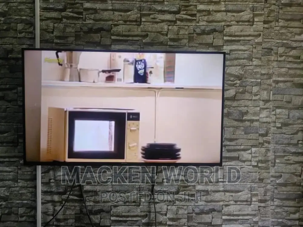 43 Hisense Smart UHD