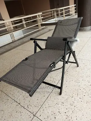 Inclining Chair