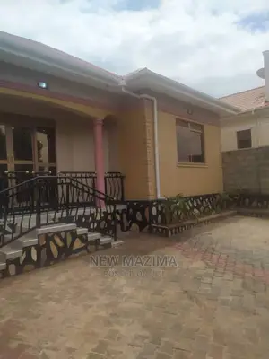 3bdrm House in Kitende Ssisa, Central Division for Sale