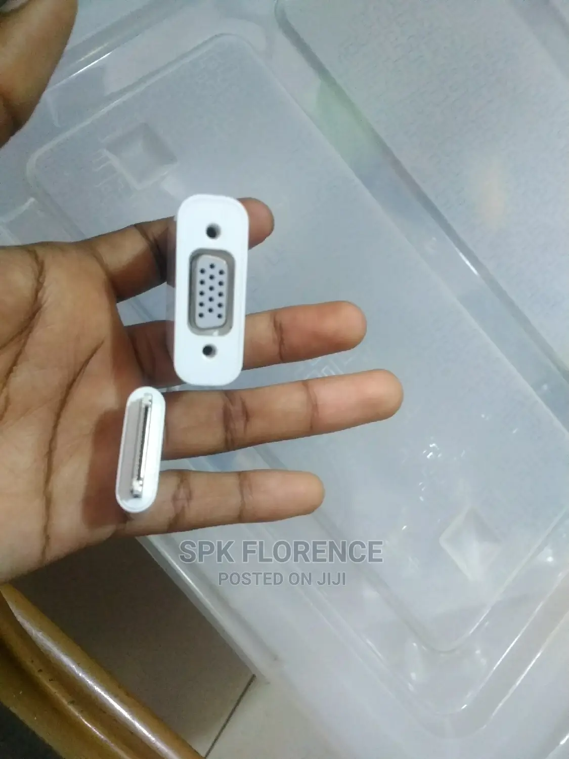 Apple VGA Adapter
