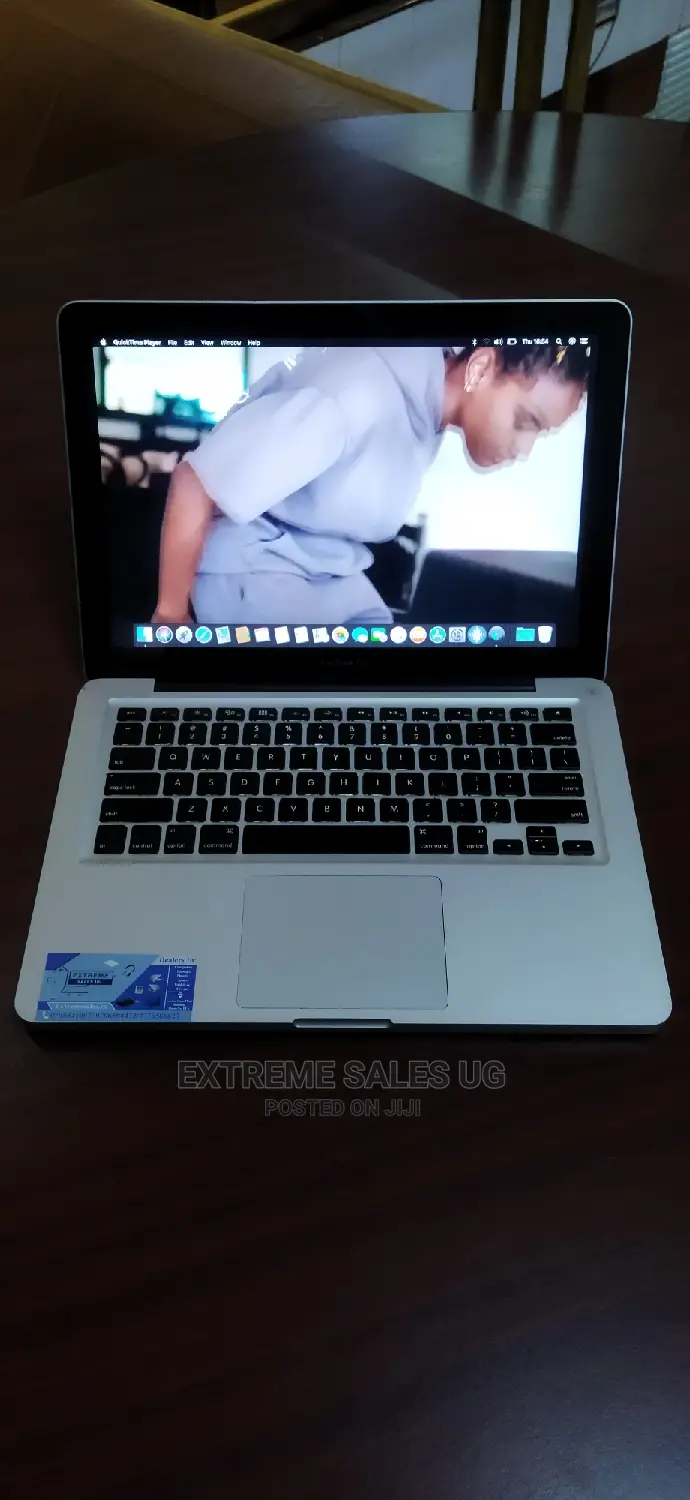 Laptop Apple MacBook Pro 2011 3GB Intel Core I5 HDD 256GB