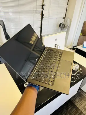 New Laptop Dell XPS 13 8GB Intel Core I5 SSD 256GB