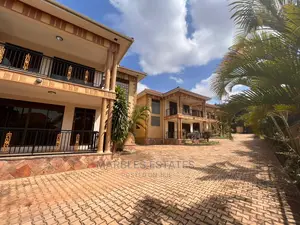 Furnished 4bdrm Townhouse / Terrace in Bugoloobi, Central Division