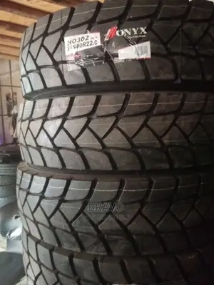315/80r22.5 Onyx