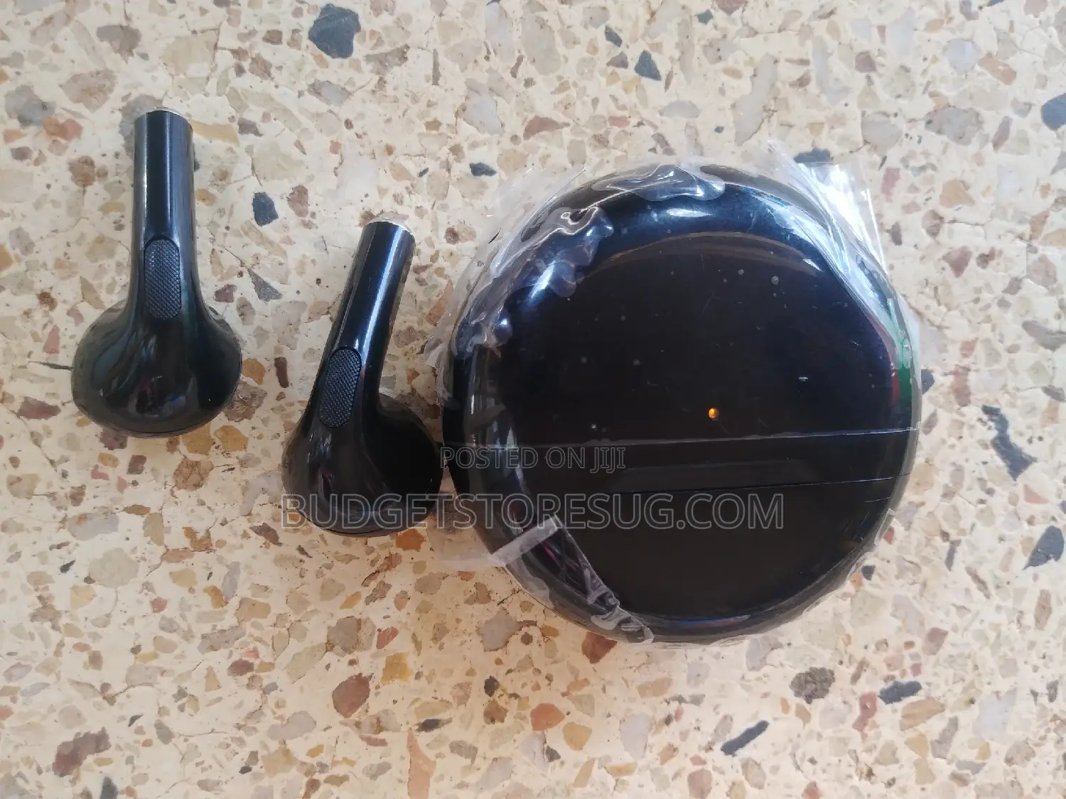 Airpro 6 Black Airpod Airbud