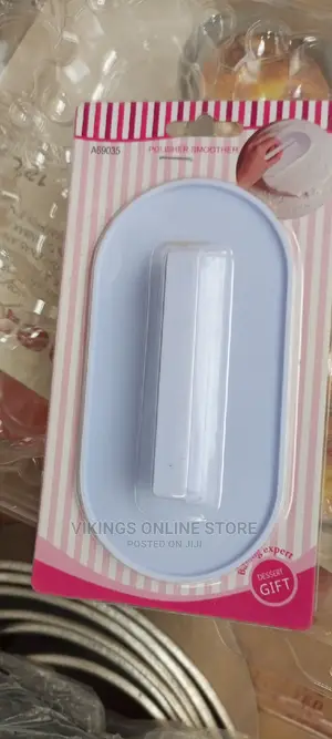 Fondant Polisher Smoother .
