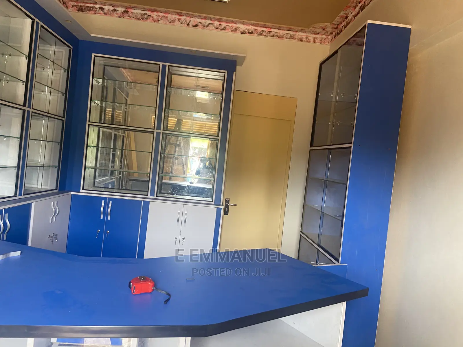 Pharmacy Shelves/ Display Units
