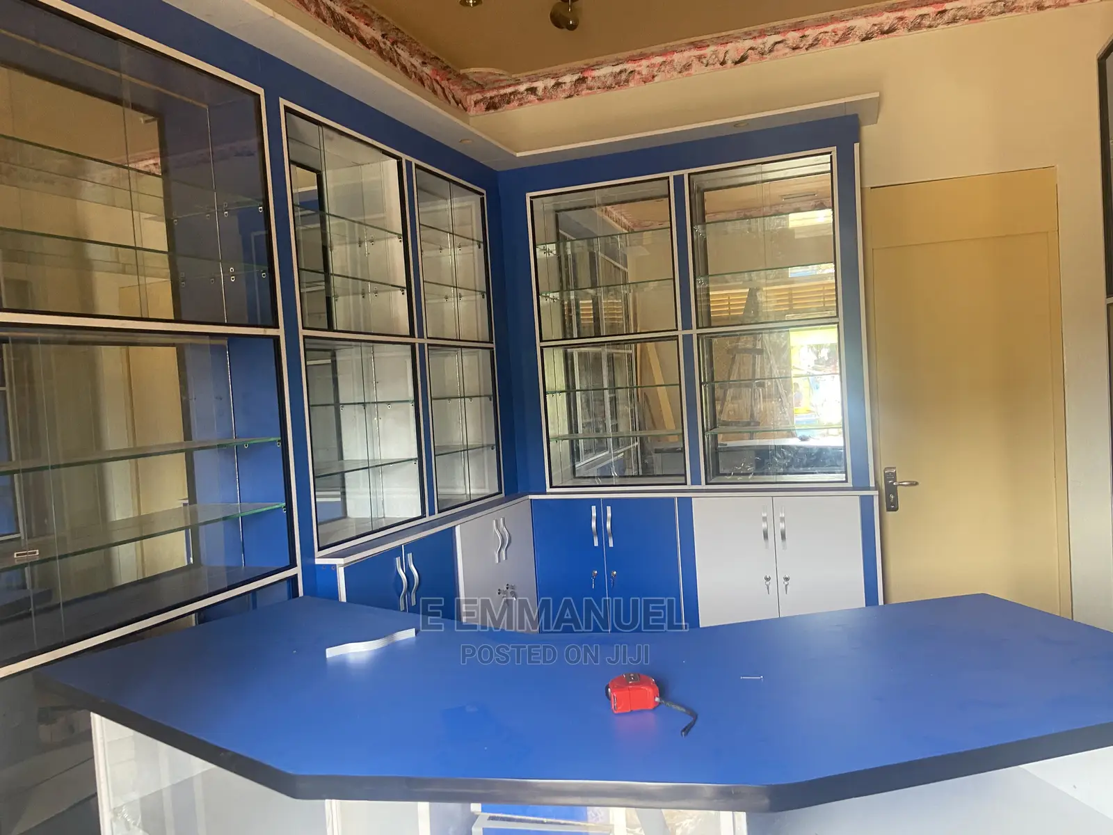 Pharmacy Shelves/ Display Units