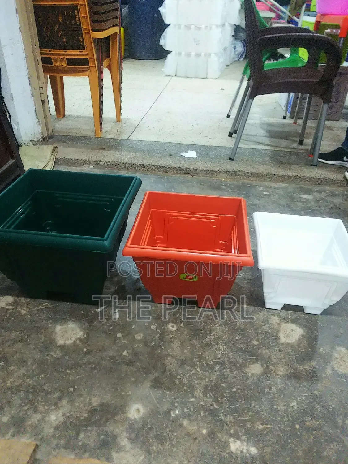 Squared Plastic Flower Pots
