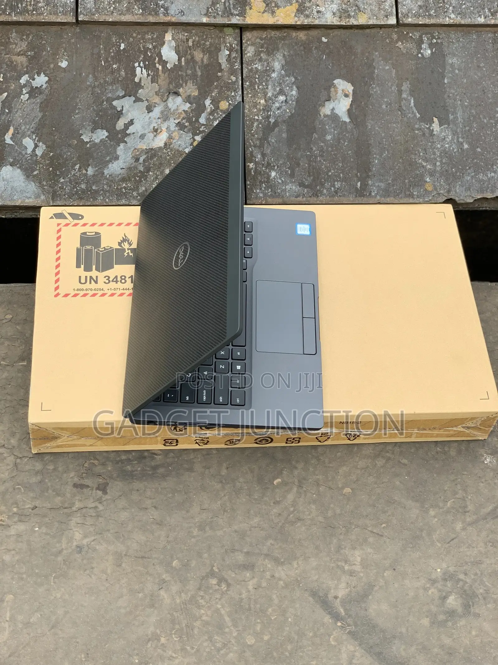 New Laptop Dell 16GB Intel Core I7 SSD 512GB