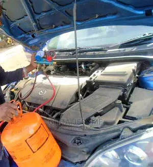 Car AC Refrigerant Refill