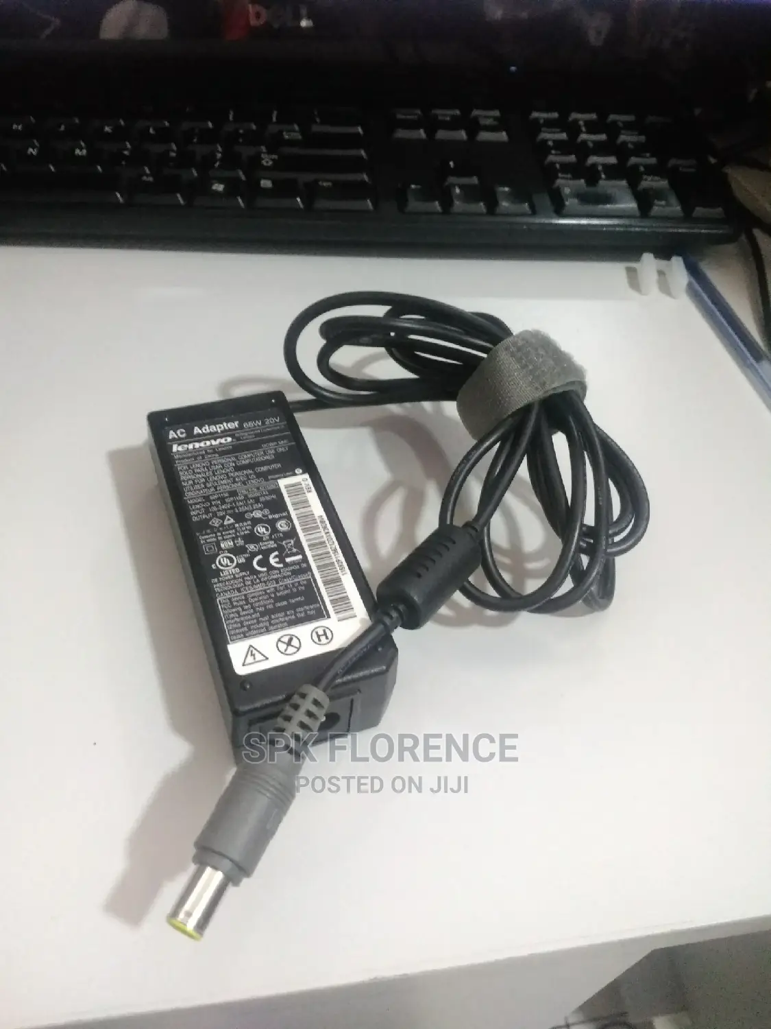 Lenovo Round Pin Adapter 65w ,20v