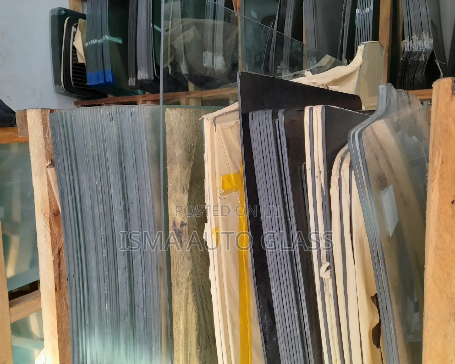 Three Layers Windscreen Glass