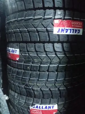315/80r22.5 Track Tires